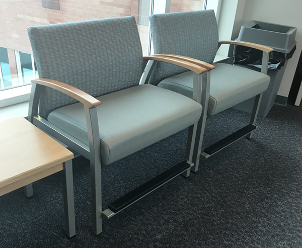 Koncert Hip Chairs
